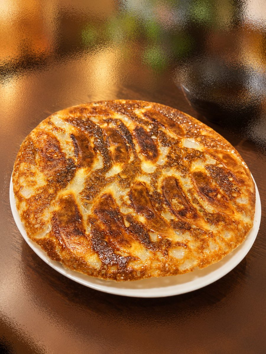 suisou_02's tweet photo. うそやん
めっちゃ綺麗に焼けて感動してんけど
味の素すげ〜ってわざわざ写真まで撮った
人生で初めて餃子焼く社不でもこんなに綺麗に焼けるんや〜！！って
ほんまに味の素すげ〜ってなってんけど… https://t.co/LeC6CuCFwj