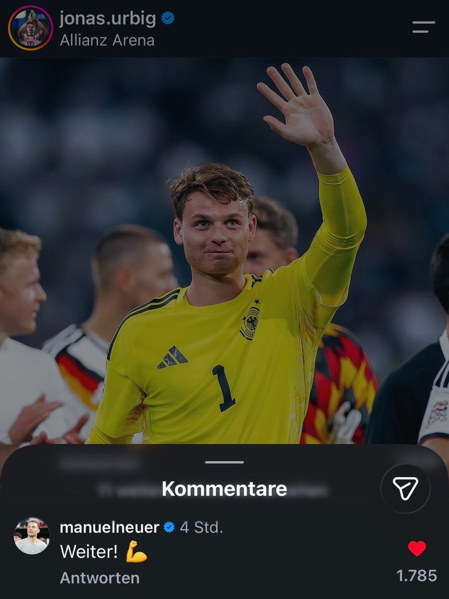 dominikJM10's tweet photo. Papa Manu ist stolz auf seinen Sohn Jonas🥹 https://t.co/qSXx8G6epI