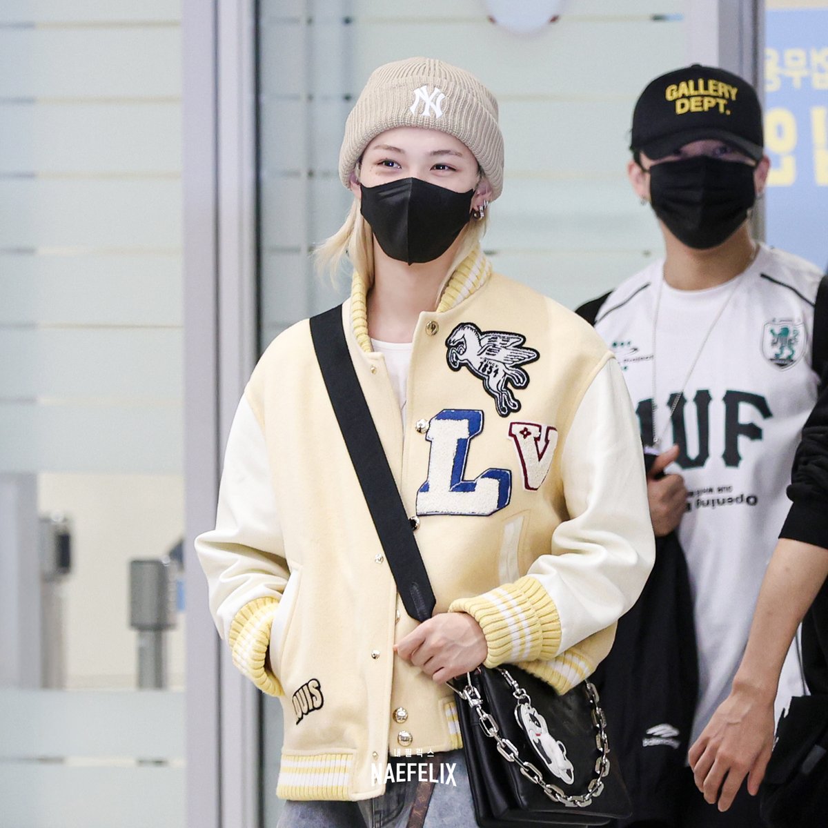 NAE_FELIX's tweet photo. [2년 전 오늘]

✔️241002 인천국제공항 입국🛬

🐥뽁딩어린이💛

#straykids #스트레이키즈 #felix #필릭스 #yongbok #용복 #NAEFELIX #내필릭스 https://t.co/VM01PgnWyM