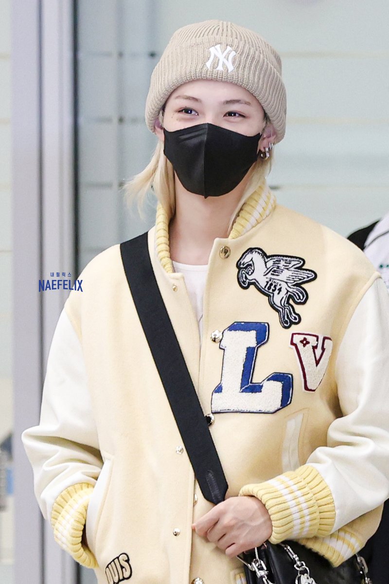NAE_FELIX's tweet photo. [2년 전 오늘]

✔️241002 인천국제공항 입국🛬

🐥뽁딩어린이💛

#straykids #스트레이키즈 #felix #필릭스 #yongbok #용복 #NAEFELIX #내필릭스 https://t.co/VM01PgnWyM