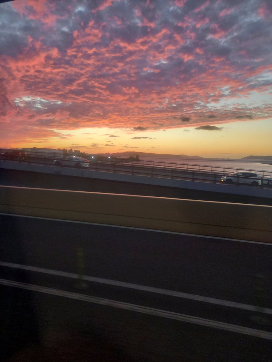 narakazi's tweet photo. 夕雲 https://t.co/vWpT1WtjJl