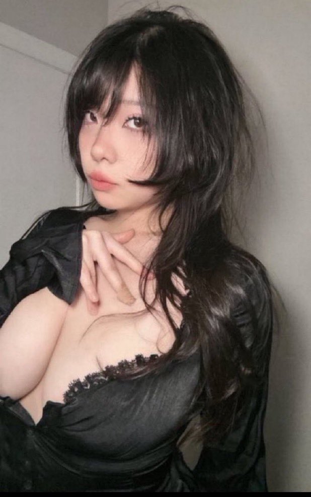 NoMercyQveen's tweet photo. Weekend Triggering! 
Are you ready???!!

Come right to mommy, NoW

#cuck #cuckold #wankchat #hotwife #nsfw #nsfwtwt #bbc #bnwo #findom #horny #goon #gooner #feargasm #catfish #scam #wankbattle egirls feet humiliation gym brats scamfetish scamass shapeshift virgin bops  JOI sph https://t.co/iyI3LASECi