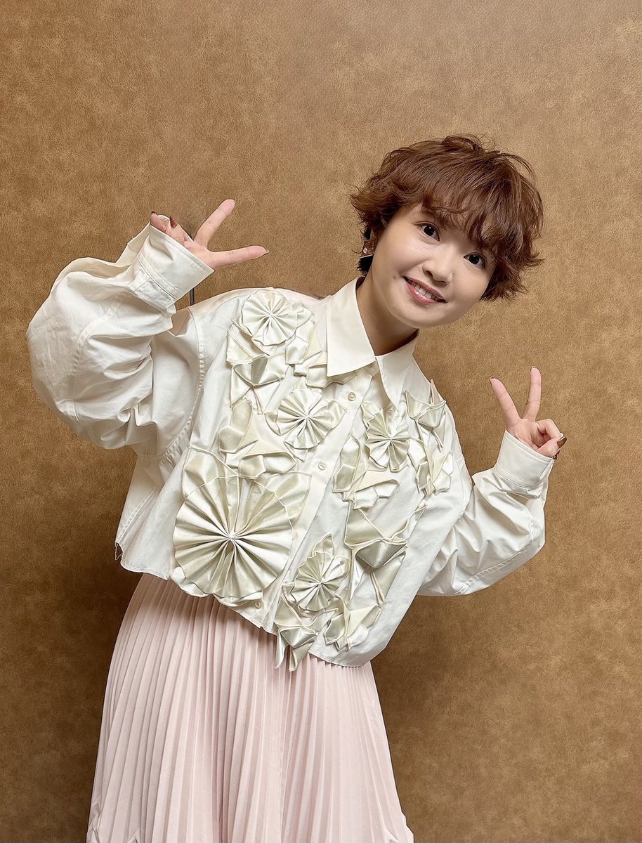 m6k29miki's tweet photo. #ピンクリボンフェスティバル2026
オープニングナイト

当日は
司会・フリーアナウンサー原元美紀さん
認定遺伝カウンセラー・鈴木美慧さん
とAYA世代の乳がん・遺伝子検査についてトークを🌸

麻倉未稀さんのトークと豪華なライブも
観させていただきすごく濃密な時間でした

モモ妹🍑ちゃんも♪ https://t.co/8NRYxQQepp