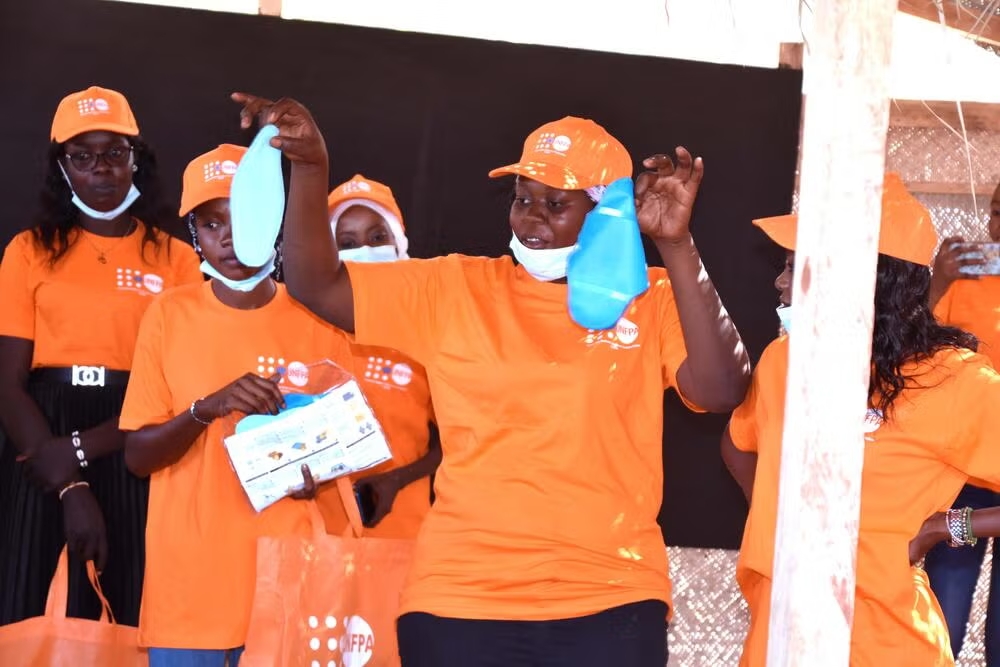 UNFPA_WCARO's tweet photo. In Chad, with UNFPA support, youth organizations are joining forces to dismantle taboos around menstruation and promote menstrual health through a national campaign.
👉 https://t.co/uNCz7KWHKd
#YouthImpact #YouthLeadership #MenstrualHealth #UNFPAWCA #Chad https://t.co/IiJCukdwHc