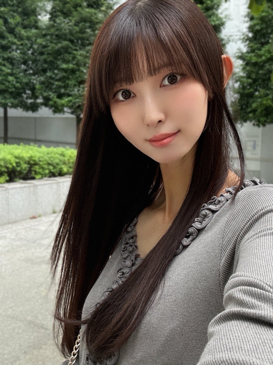 rinamini's tweet photo. 美容室で髪綺麗にしてきました𓍼

帰宅😴 https://t.co/eDAS4nRVoc