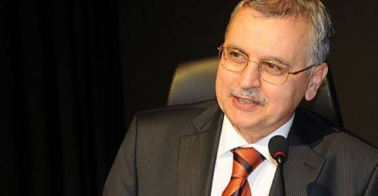 HurmaEdit's tweet photo. Prof. Dr. Ahmet Akgündüz:

“Ulaşabildiğim bilgilere göre, fon fırtınasının arkasında İsrail, Mossad ve hatta ABD var. Cumhurbaşkanı ve bütün devlet erkanının çok dikkatli olması zaruridir.
Hedef, cumhurbaşkanımız ve dünya gücü haline gelen devletimizdir. Muhalefete akan kanalizasyonlar, bahsettiğim kanallardan gelmektedir.”