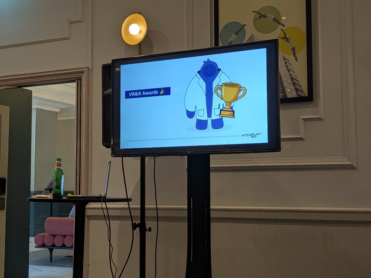 InterruptLabs's tweet photo. Last week’s company wide ‘VR&amp;R’ retreat in Brighton 🧳

3 days of hacking, socialising and celebrating the successes our researchers have had this year! https://t.co/u4RIBJt889