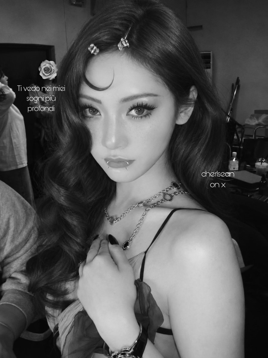 cher1sean's tweet photo. I drink ur blood and I eat ur skin. https://t.co/QfzY8cxBIp