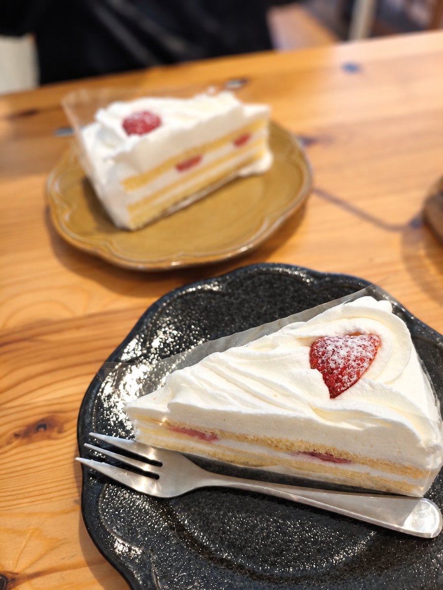 sanpokenjyu's tweet photo. 3年記念日！！
いつものランチ🍽のお店でサプライズいただきました🎉
お値段お手頃でいつも笑顔で珈琲も美味しいお気に入りのお店♥️
これからも通い続ける🍀*゜ https://t.co/fwOpFSaJWk