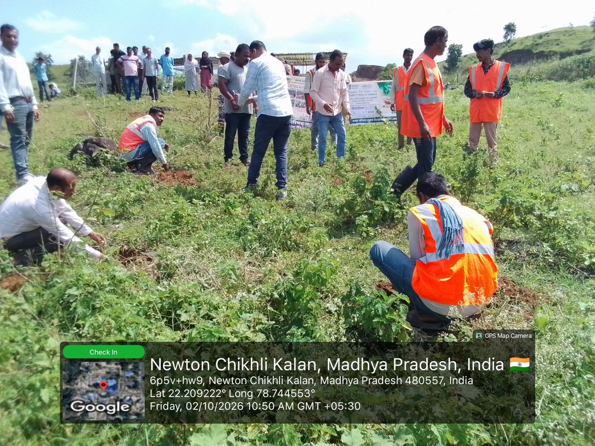 newtonchikhali's tweet photo. Swachh newton CHIKHLI ...2 October  "SWACHH DIVAS" EK PED MAA KE NAAM
 (@SwachhBharatGov, 
@SwachhBharat, 
@MoHUA_India
@MoJSDDWS
@urbansbmmp
@mpurbandeptt @newtonchikhli
#SHS2026 #SwachhataHiSeva2026
#SBM_U 
#SwachhMadhyaPradesh 
#SwachhBharat https://t.co/Tl7ZnS2Aya