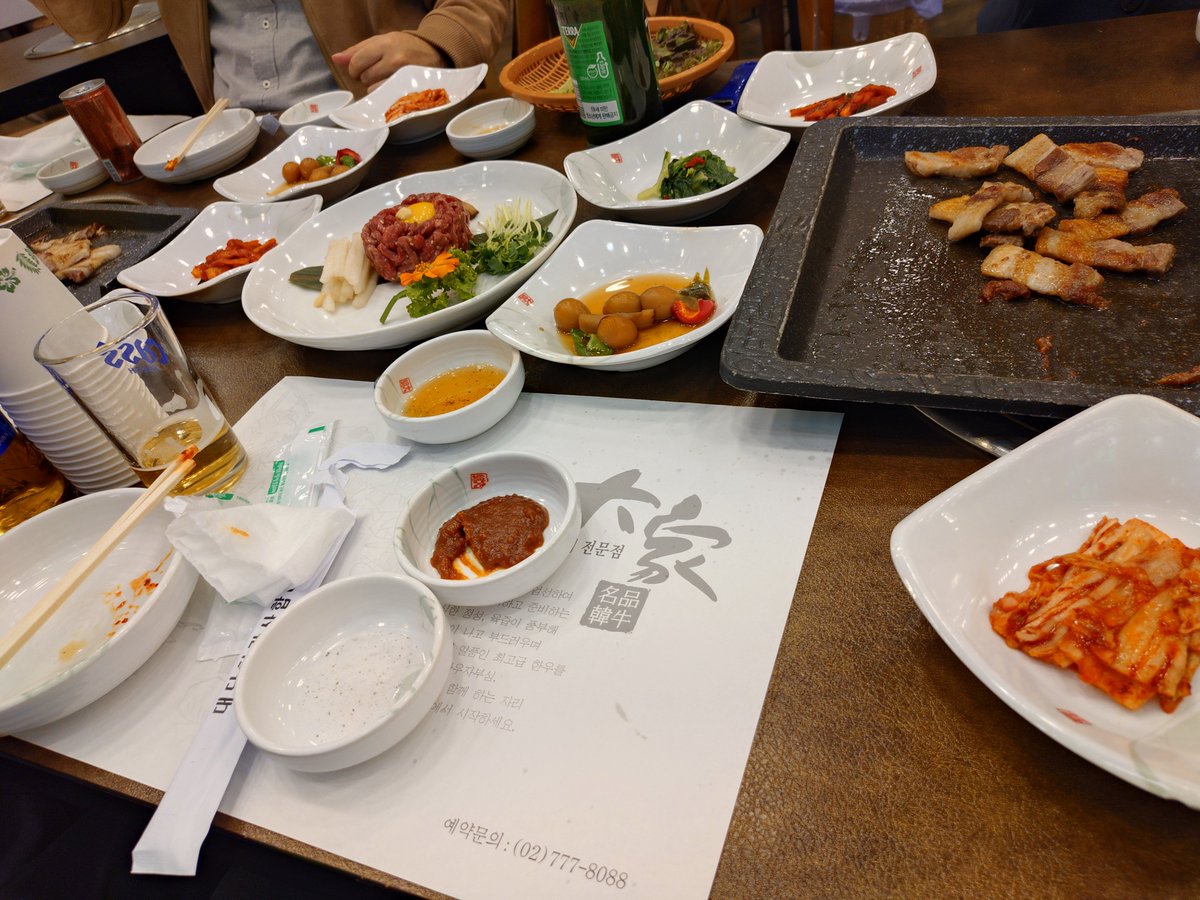 mode_MOD2's tweet photo. 酒池肉林 https://t.co/nGtpuYGEyr