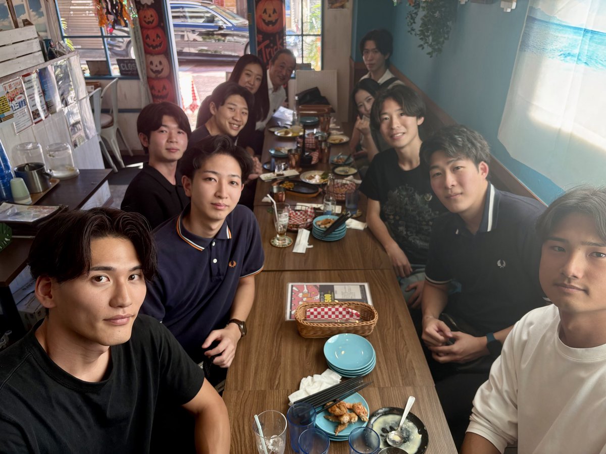 8luetus's tweet photo. 来季、新入社員の親睦会を当店ブルータスで開いて頂きました

もうそういう時期なんですね
みなさんフレッシュで大学生活の話などで盛り上がっていました

親睦会、忘年会、新年会などなど
ブルータスでも承っております、人数や日にちよっては貸切も可能なのでお問合せお待ちしております！ https://t.co/tUJWIbrGzz
