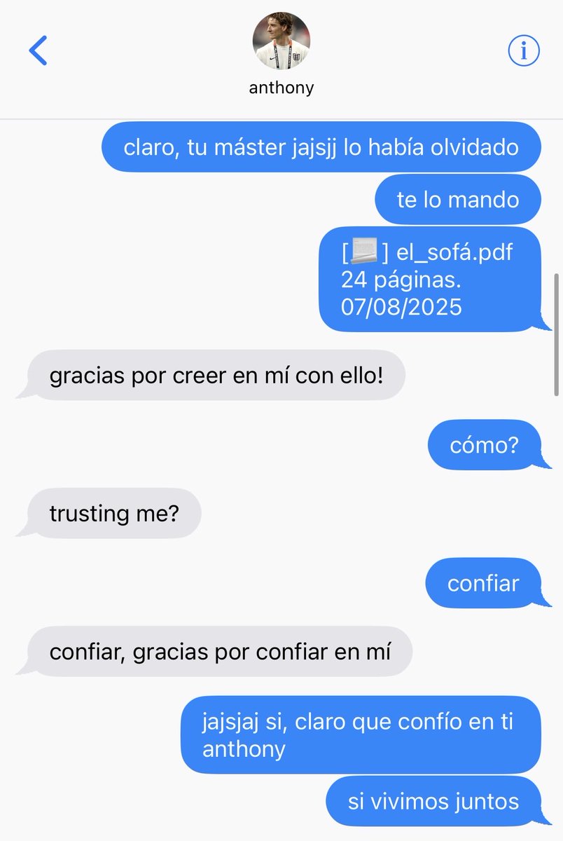 ba7manz's tweet photo. 23. si gordon habla raro es xq escribí todo su dialogo en ingles y luego lo pase a español con la estructura del ingles para imitar su forma d hablar saes?? wtv nunca fue tan serio https://t.co/Z5dy68Wx2I