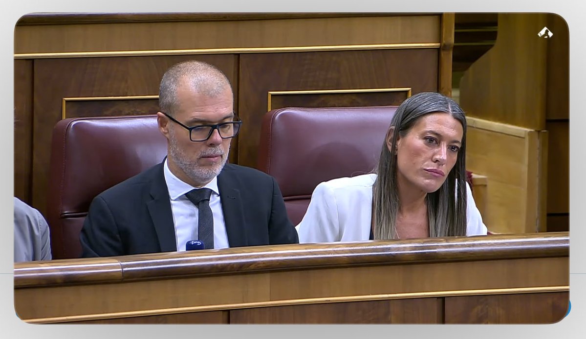NoaGresiva's tweet photo. “El 90% de lo que pedían en este texto está recogido en el decreto”

Y aun así Junts ha dicho que no al decreto.

Vaya caras. https://t.co/BZZGFVGQ2Q