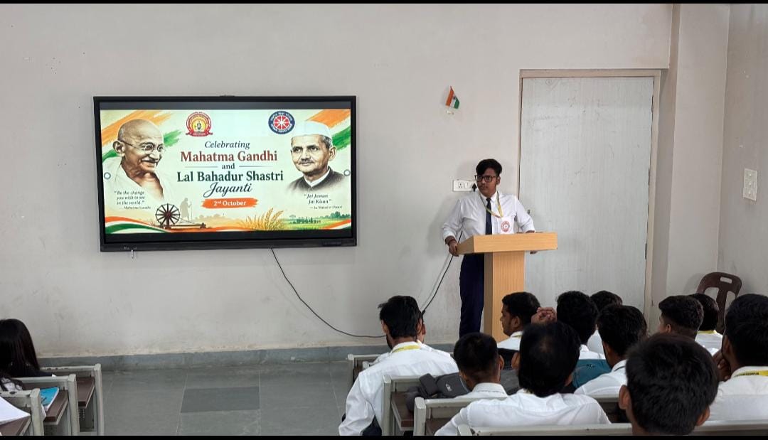 nss_mgug's tweet photo. दिनांक 02अक्टूबर, 2026 को फैकल्टी ऑफ फार्मास्युटिकल साइंसेज की राष्ट्रीय सेवा योजना (NSS) की माता शबरी इकाई द्वारा राष्ट्रपिता महात्मा गांधी एवं भारत रत्न पूर्व प्रधानमंत्री लाल बहादुर शास्���्री की जयंती के अवसर पर श्रद्धांजलि एवं विचार-विमर्श कार्यक्रम का आयोजन किया गया । https://t.co/a1Nn6frH6s