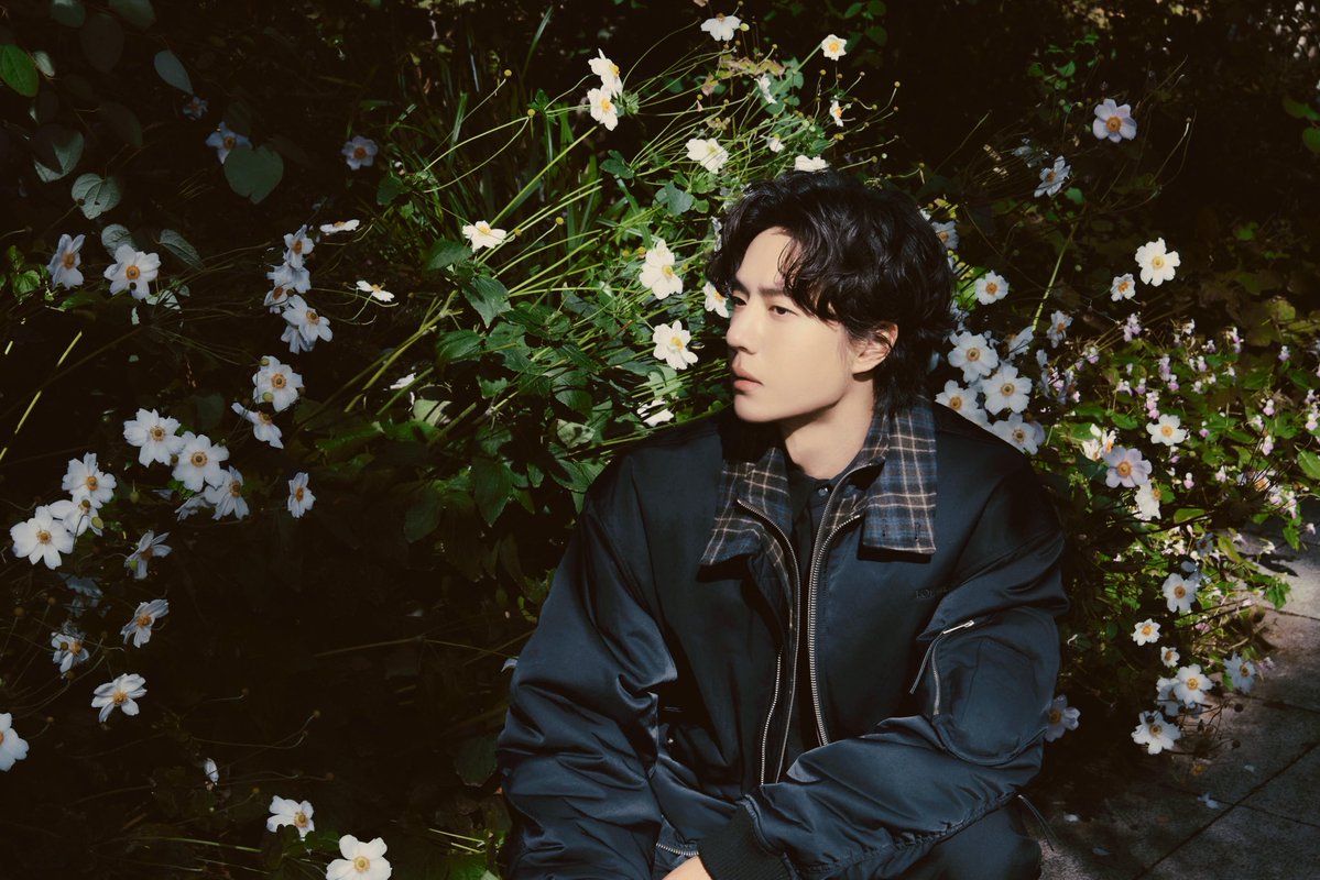 winters__rain's tweet photo. รูปใหม่จาก YIBO-OFFICIAL สาขา xhs หล่อม้ากกกกก

WANG YIBO AT LOEWESS27
#WangYiboPFWSS27xLoewe https://t.co/uVRsvIQMed