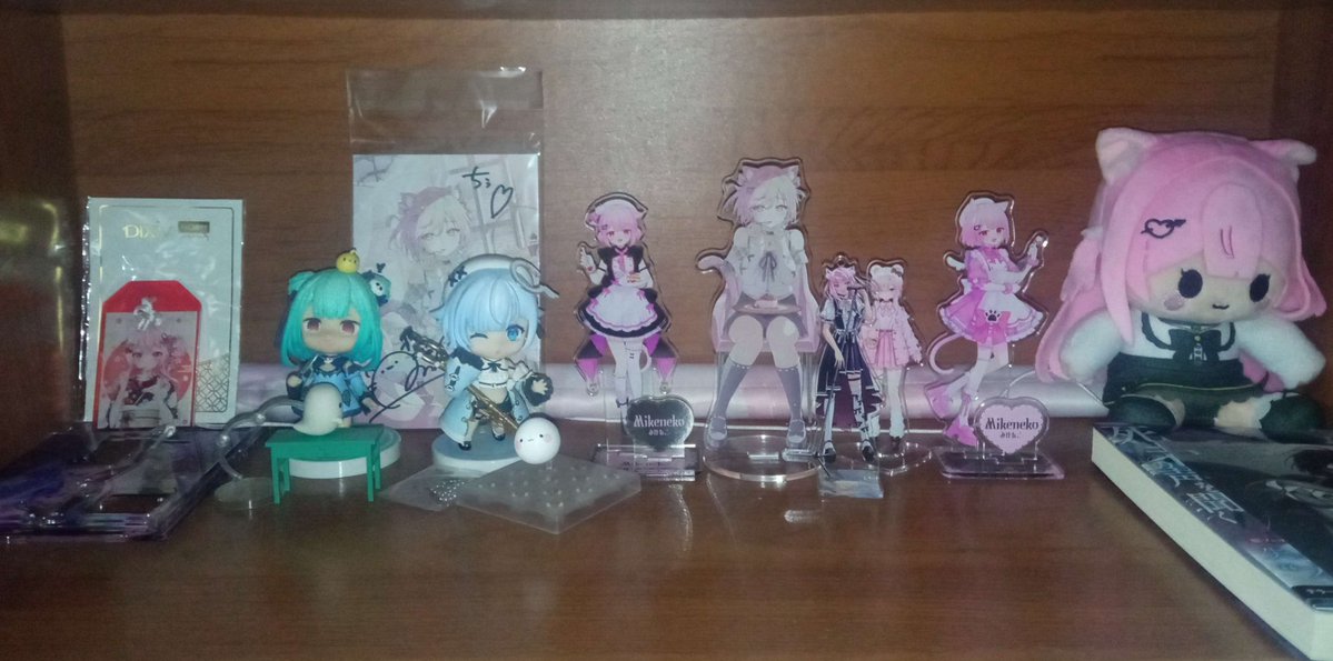 AeronK_'s tweet photo. Looks like I'm in need of a bigger and better display place for merch because a single open shelf is definitely not going to cut it for much longer. Recommendations welcome (if anyone is even reading that, lol) https://t.co/lAV7v31fqJ