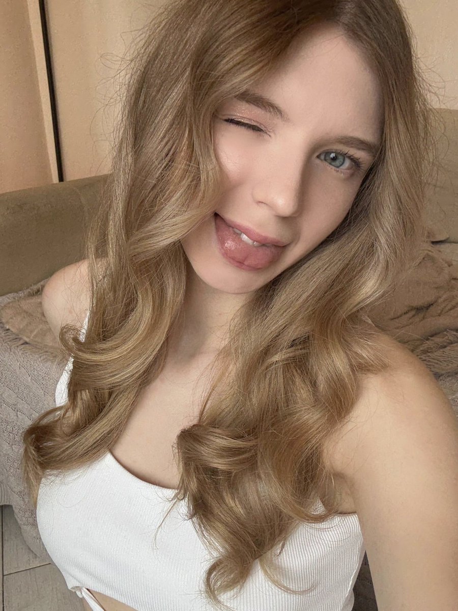 ChloeDavisv8's tweet photo. 🫠

Hello 👋 https://t.co/LyLNU03lvS