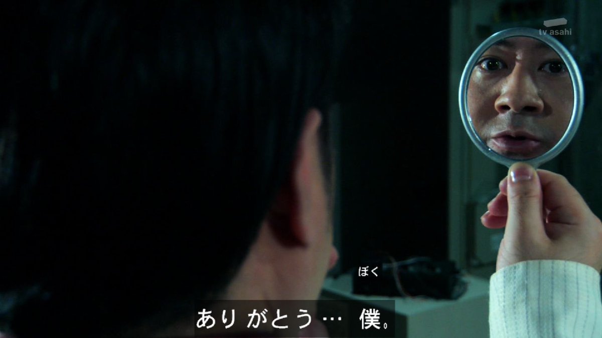 KOTEshinya's tweet photo. 皆様お久しぶりです🌹
世界中に...アイ・ラブ・ユー #天ヶ崎恋 です💖️✨️
｢#仮面ライダーエグゼイド｣本日で丁度10周年！改めておめでとうございます！
僕の登場は2017年だったから感覚に若干ズレがありますが、何かやりますか？#仮面ライダーラヴリカ？ありがとう...僕！

まぁ冗談はさておき😅今でも｢初小手伸也はエグゼイド｣と言ってくださる方が多く、改めて大きな影響を賜った作品でした。ただ、僕が色々な番組で経歴を紹介される際にエグゼイドを余り語らないのは、"たった5話しか出てない作品を我が物顔で代表作にするのは如何なものか"という僕自身の判断であり、エグゼイドはやっぱり、飯島くん瀬戸くん松本くん小野塚くん松田さん黒崎さん岩永くん、それに町井くん甲斐くんといった若者たち(当時)のものであると思っているからです。決して愛がないという訳ではありませんよ！むしろ本当は出しゃばりたくて仕方ありません(笑)
そんな私に何かやらせてもらえるならば光栄の極みですが、先ずは皆様と一緒にこのメモリアルイヤーをお祝いしましょう‼️㊗️
#エグゼイド10周年 #LEVEL10th_EX_AID