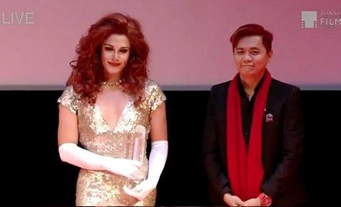 paciouspolca's tweet photo. Has any other franchise host attended the Tokyo International Film Festival as Angelina Jolie AND as Julia Roberts then WON BEST ACTOR? Nope. Just her. https://t.co/PMY7TK8IJw