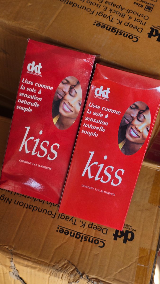 Ekems_'s tweet photo. In the pics of kiss condom below, one is FAKE, one is ORIGINAL, both are Identical. 

Can you spot any difference? https://t.co/DKTqoPMHzQ