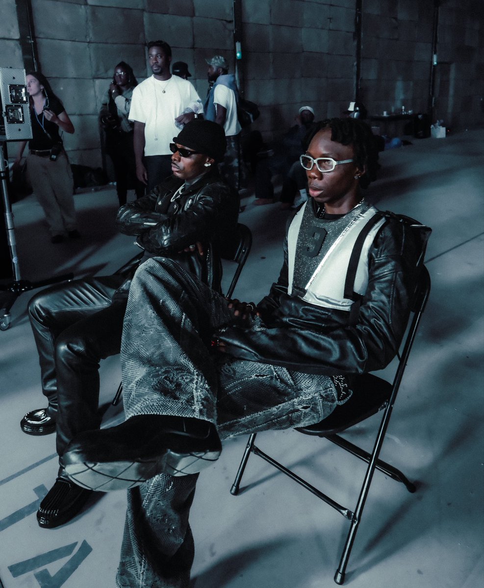 BlaqBonez's tweet photo. IKEBE 3000 out now https://t.co/GpVAkKeMbw