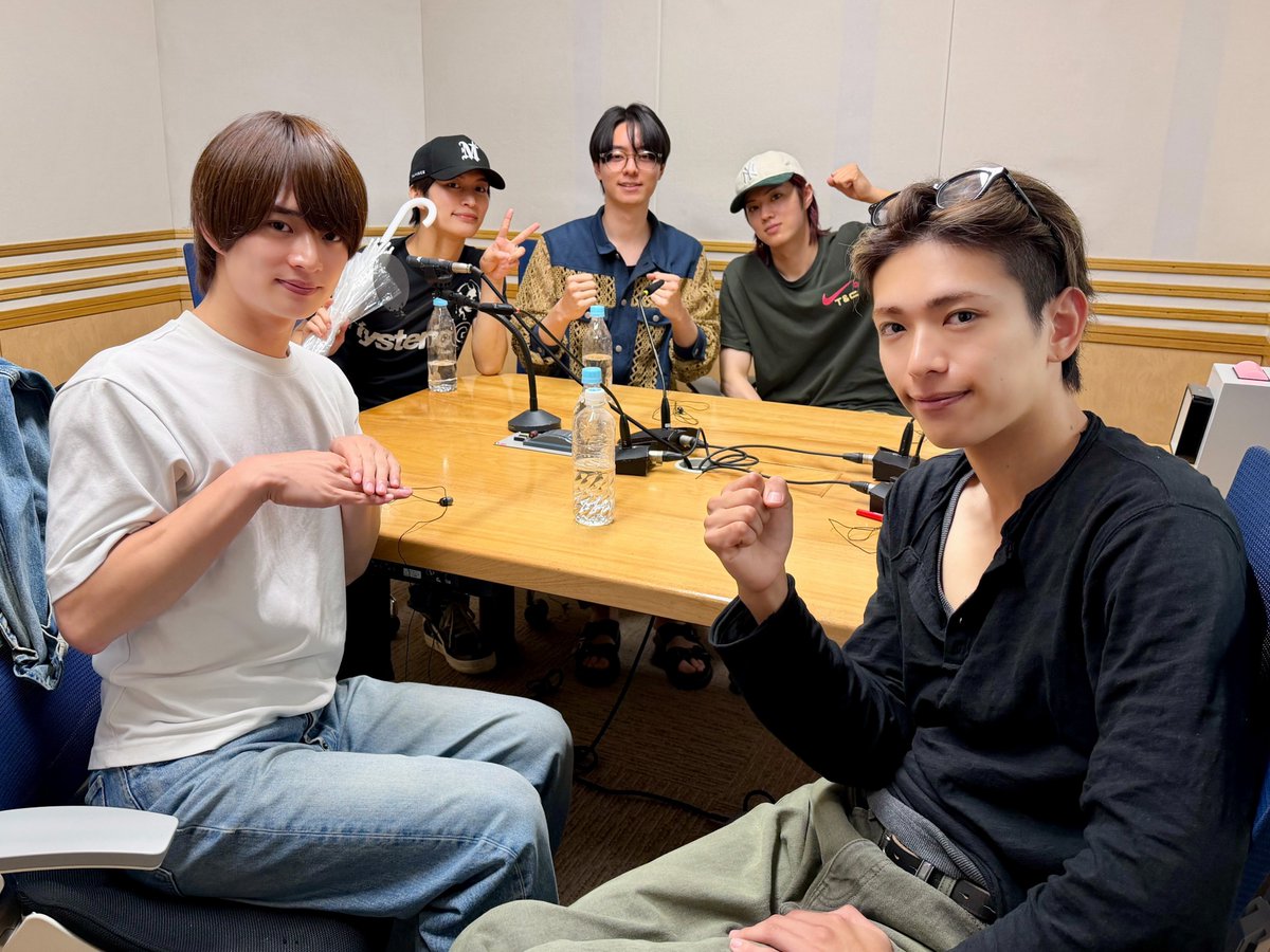ACEes_joqr's tweet photo. 【レコメン！ROAD TO ACEes!!!!!】

初回放送、ありがとうございました🎉
タイムフリーでぜひ何度でもお楽しみください✨

レコメン！ROAD TO ACEes!!!!! | 文化放送 | 2026/10/02/金  24:00-24:30 https://t.co/dytewHLEjV

#文化放送 #ACEes #えいラジ https://t.co/7KwZlocp9k