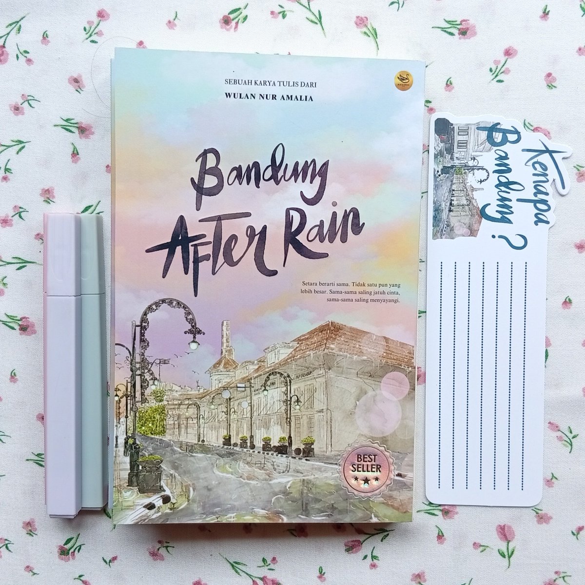 Ry_ryeo's tweet photo. — Currenly Reading 

📖 Bandung After Rain 
✒️ Wulan Nur Amalia 
🔖 285 halaman
🖨️ @blackswan_books 

🗓️ 01/10/2026 https://t.co/2StRQlu7Sb