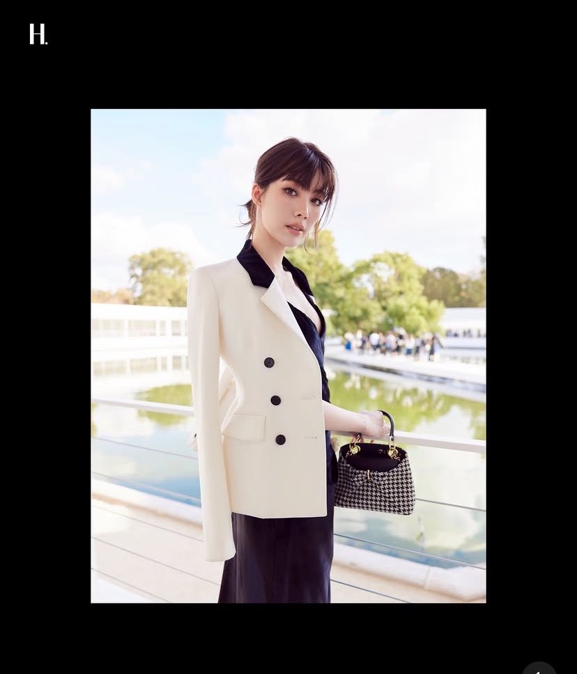 LLLorm's tweet photo. Orm Kornnaphat Menjadi Sorotan Saat Menghadiri Dior Summer 2027 Women’s Show Dalam Rangkaian Paris Fashion Week🌟💫

#OrmKornnaphat
#OrmKornnaphatDiorSummer27
#Dior #DiorSummer27 #PFW
@ormmormm  @Dior  @XFashion https://t.co/e8Pj92NeQP