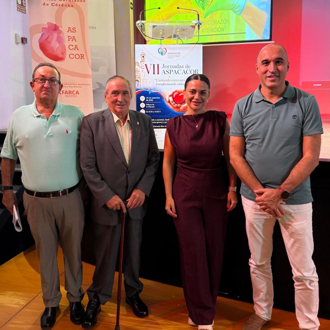 COECordoba's tweet photo. ❤ @ASPACACOR ha desarrollado sus VII Jornadas, a las que asistió el @COECordoba , y en las que la enfermera gestora del Servicio de Cardiología del @HUReinaSofia  , Carmen Sánchez, ha presentado el proyecto 'Corazón en Casa', de seguimiento telefónico para pacientes postinfarto. https://t.co/y1Y5LdMRHi
