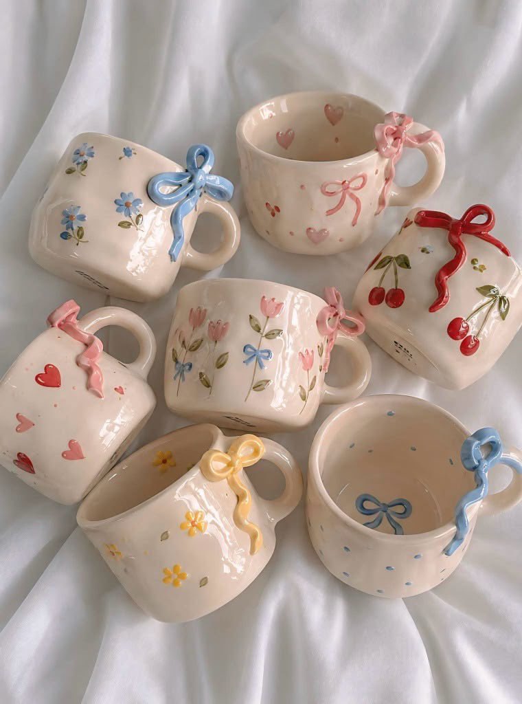 fairiehaze's tweet photo. obsessed with these adorable ceramic cups ☕️🎀 https://t.co/kNRr4mjTwj