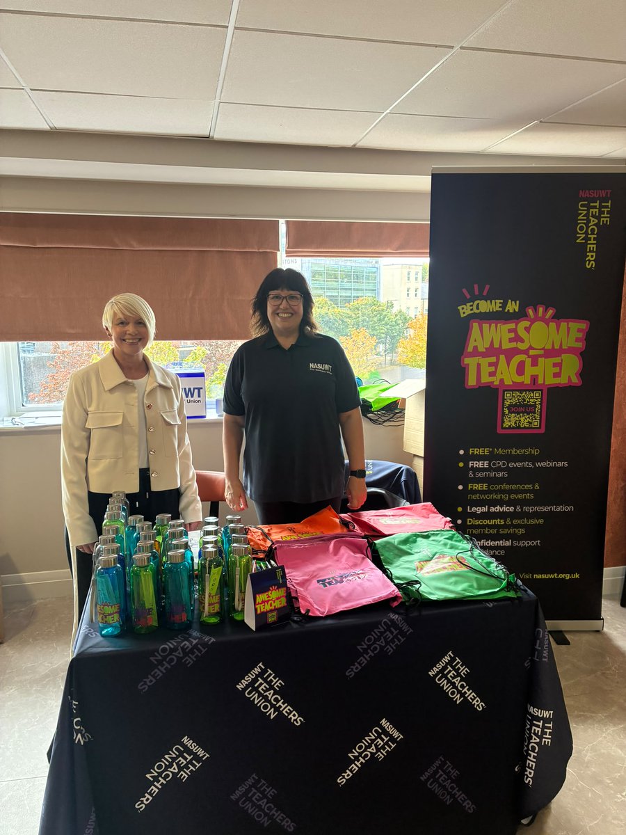 3rtsh's tweet photo. We have had the pleasure of welcoming nearly 400 ECTs to our conferences! It was fantastic to see so many of you. A big thank you to all our exhibitors who joined us for our 'Explore & Connect' events. We really appreciate you sharing your knowledge.
#EarlyCareerTeachers #ECT https://t.co/KZh8B6cWcd