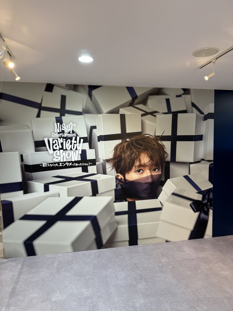 nissy_aaa_1017's tweet photo. 横浜ビブレで最終日行ってきた！ https://t.co/szwKoKJDll
