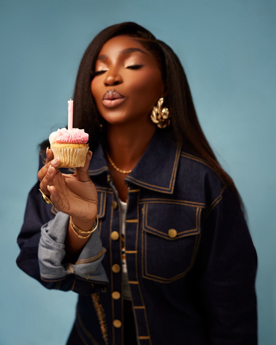 dadaomowunmi's tweet photo. ITS MY BIRTHDAY 🎊💃🏽🎉🎊🎉
please do say a word of prayer for me from your heart❤️🙏🏾
That’s all I want🥰🥰🥰 https://t.co/strgzXZz9A