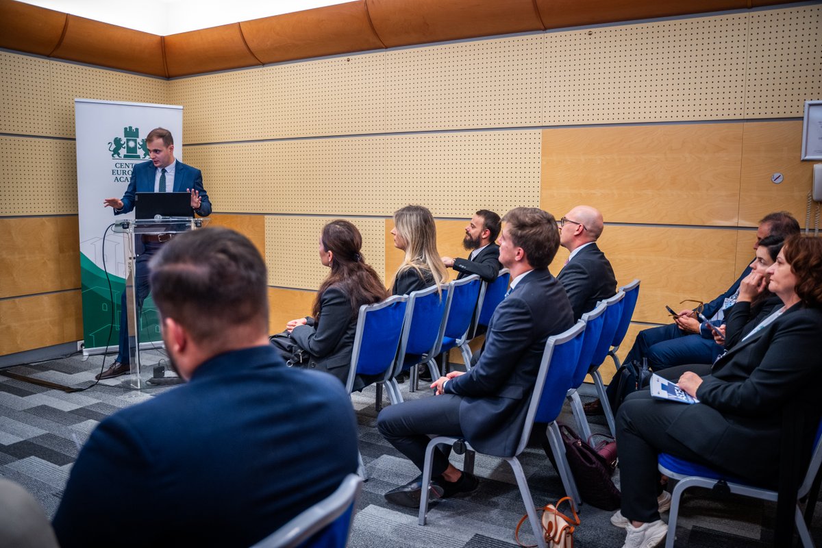 Centraleuropea's tweet photo. 🎓🌍 The 5th Annual Scientific Conference has officially commenced on 1 October! 🌍🎓

The Central European Academy’s fifth Annual Scientific Conference has once again brought together outstanding young researchers and legal scholars from across the Central European region. https://t.co/0C1Wwemnd3