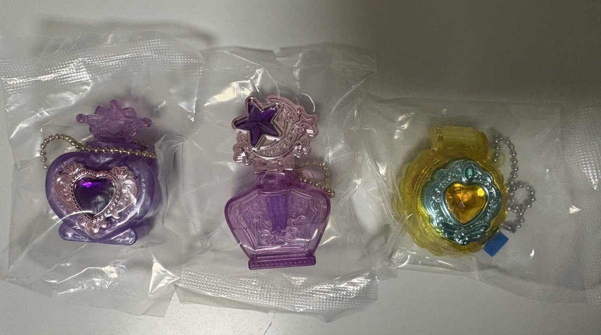 pokari_162's tweet photo. セボンスター　プレシャスシリーズ　交換
【譲】画像のもの
【求】アイシャドウ＞香水　青
都内手渡しまたは郵送
検索からでもお気軽にお声がけください。 https://t.co/3QfHQ8Sz6e