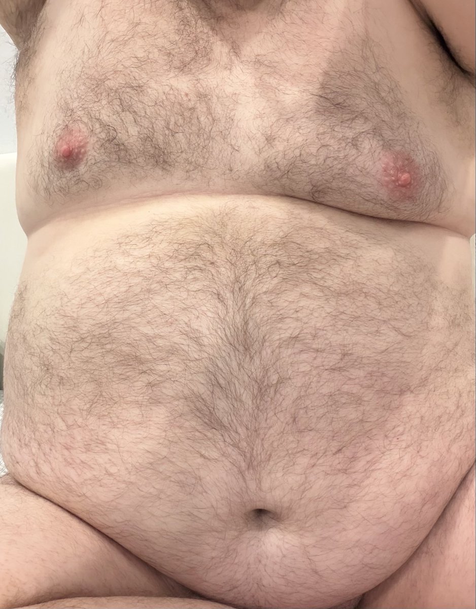 MMahvag's tweet photo. It’s a bare belly…or is it bear belly? #bearbelly https://t.co/rjU1YjpJ9n