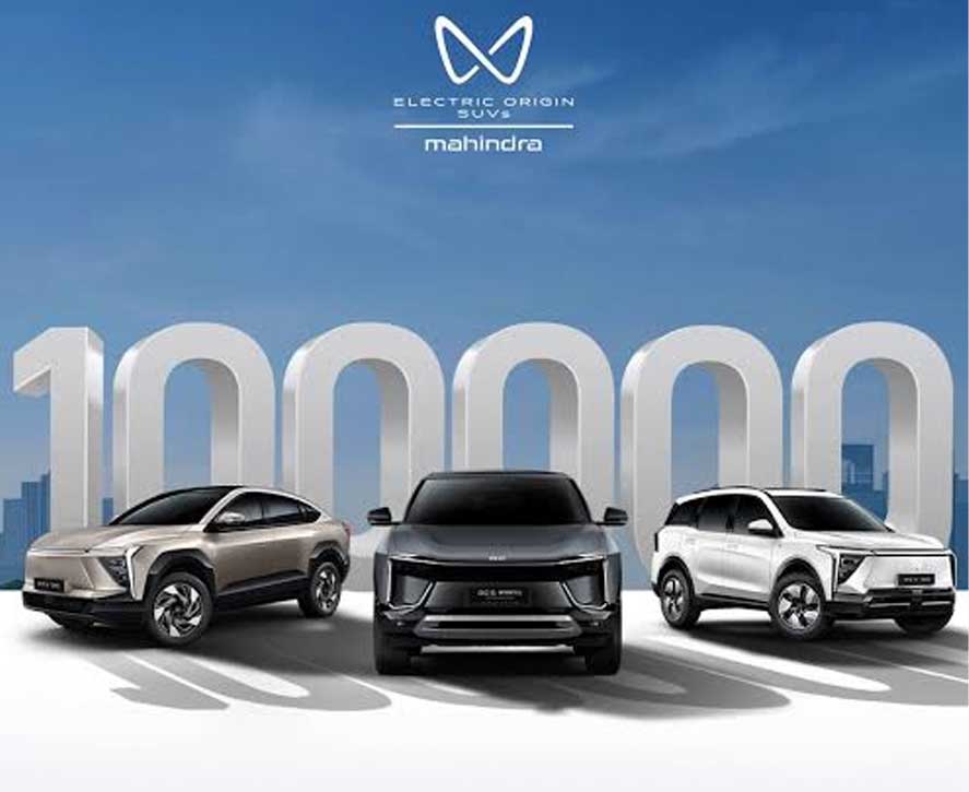 AutoGuideIndia's tweet photo. https://t.co/eVGzhhImuk
Mahindra’s electric SUV portfolio crosses 1 lakh sales!
The lineup currently includes:
• XUV 3XO EV
• XUV400
• BE 6
• XEV 9e
• XEV 9S
#Mahindra #MahindraEV #EVIndia #ElectricSUV https://t.co/P0RSOM8pAt
