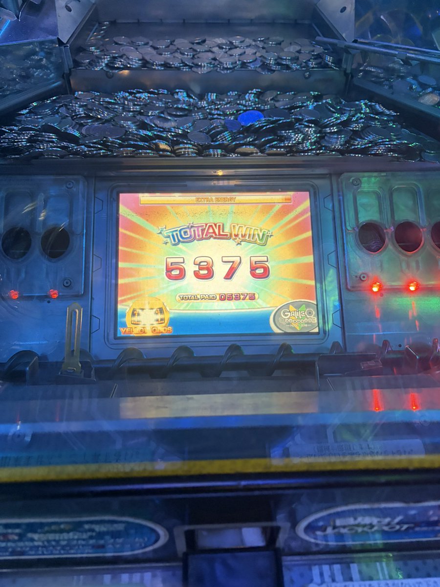 7_bigbonus's tweet photo. 9/30 大慶園遠征にて
ガリレオでめっちゃ当たった
初のガリレオでこれはやばい
 #メダルゲーム  #千葉県  #大慶園  #遠征 https://t.co/Lt09ivZDhR