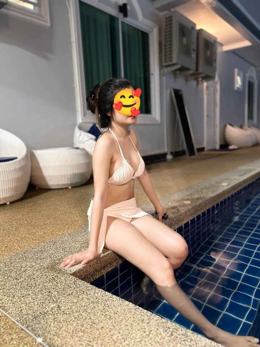 Lipe1259's tweet photo. เรื่องแรงและกฎการเคลื่อนที่
วัตถุมวล 2 kg ถูกแรง 10 N กระทำ จะมีความเร่งเท่าใด? 💋🔥
ใช้สูตร F = ma ย้ายข้างหาค่า a ตอบ 5 m/s² จ้า 🌶️🫦

🆔 huk67
https://t.co/zTKOTpohxB

#ชุมพร
#รับงานชุมพร รับงานชุมพร https://t.co/lI9C7FKlID