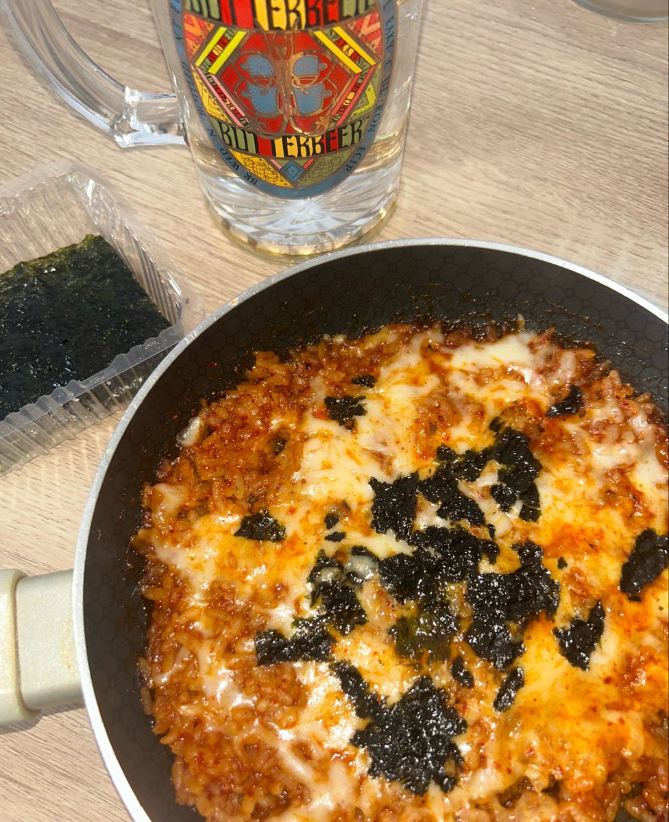 zkzeue's tweet photo. 닭갈비볶음밥 🥘 https://t.co/GWJZgkefdZ