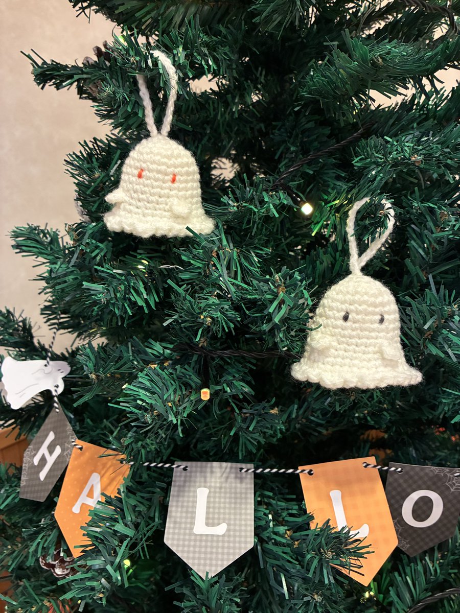 Alice82210's tweet photo. @komugimaruOwO 一旦これで許して。今日キツネの刺繍したよ https://t.co/0xAhrpVdYo