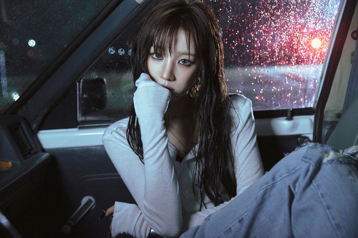 starsonno's tweet photo. yeah i’m never shutting up about this yuqi https://t.co/OXHhXIgHnw