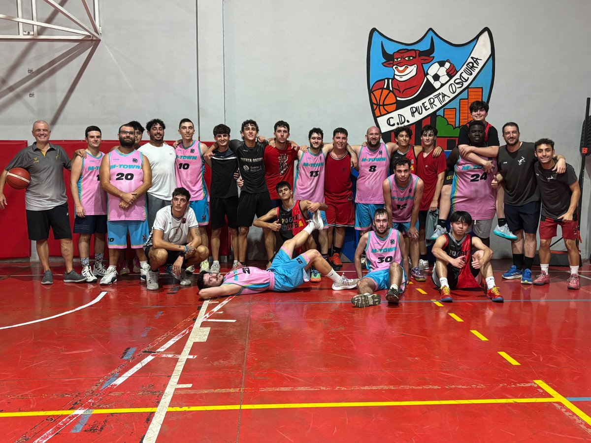 RICHARDAZARDIAZ's tweet photo. ¡Vaya GRAN DERBI vivimos entre el Junior ⚫ y el Senior ⚫!

Juventud, garra y puro ADN del club frente a frente. ¡Un amistoso espectacular para disfrutar de los nuestros y demostrar de qué estamos hechos! 🏀💪

⚡ QUE NADA NOS PARE ⚡

#TodoAlNegro ⚫🔥
#SiempreJuntos ❤🖤🩷🩵 https://t.co/aSHAsR0tWc