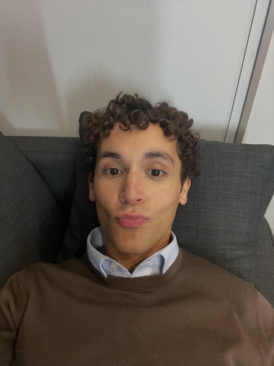 rybianupdates's tweet photo. He loves a kissy face 🥺❤️ https://t.co/vxJADgmiwU