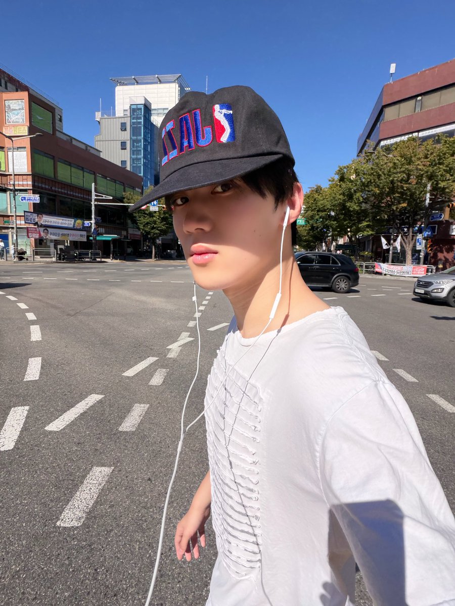 wildblue_ykme's tweet photo. [NAOYA]

got jazz!!

#WILDBLUE #鈴川直弥 #NAOYA https://t.co/bzplCi70J3