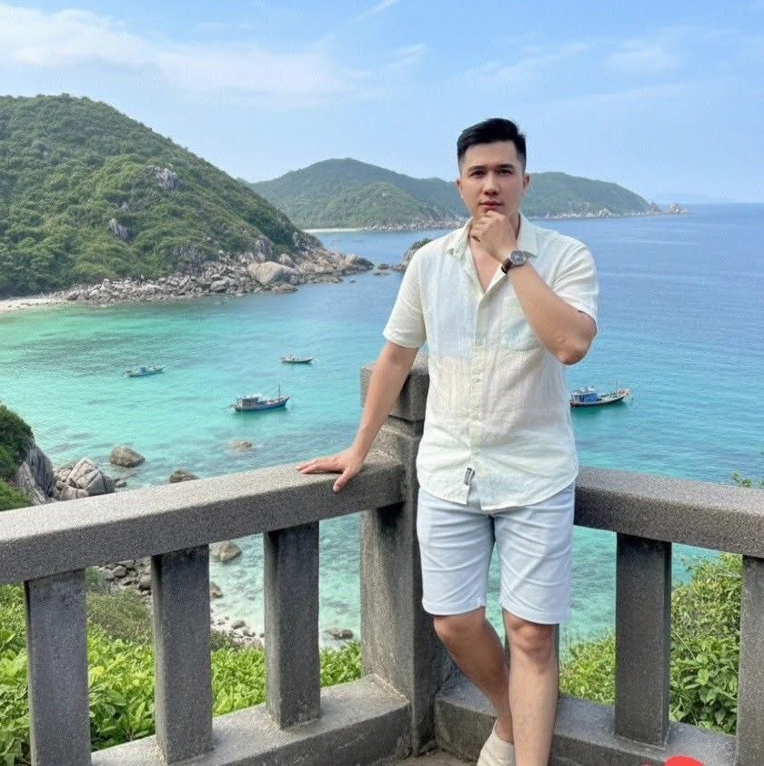 AlexPha43839915's tweet photo. Cần Thơ có ai biết a này ko ta? https://t.co/IQkUauh6Ow