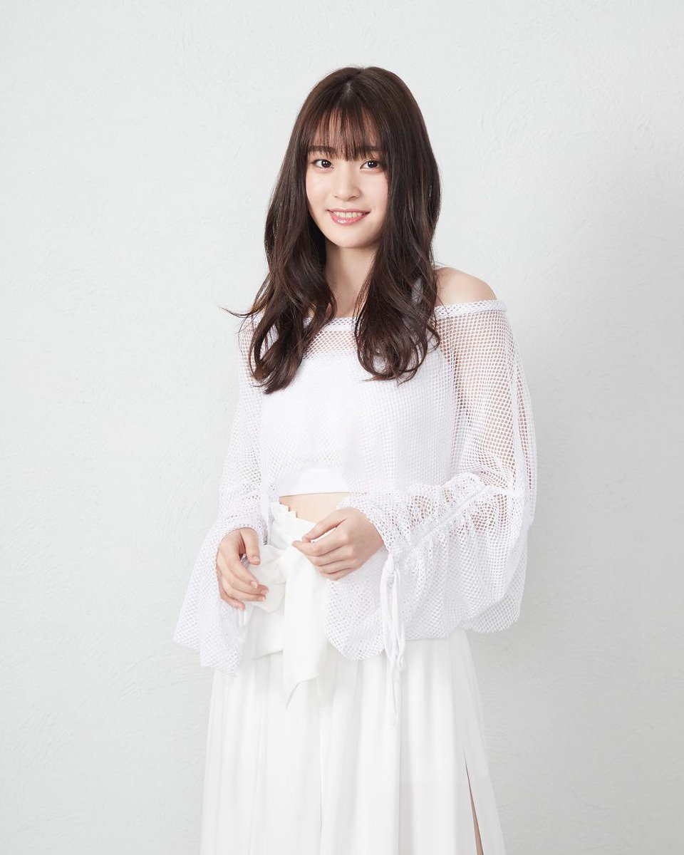 wafervanilla77's tweet photo. She's gotten even prettier and more captivating over the years 🤍🩷

#金谷鞠杏 #MARIA #GENIC https://t.co/vuSSQZXi0I