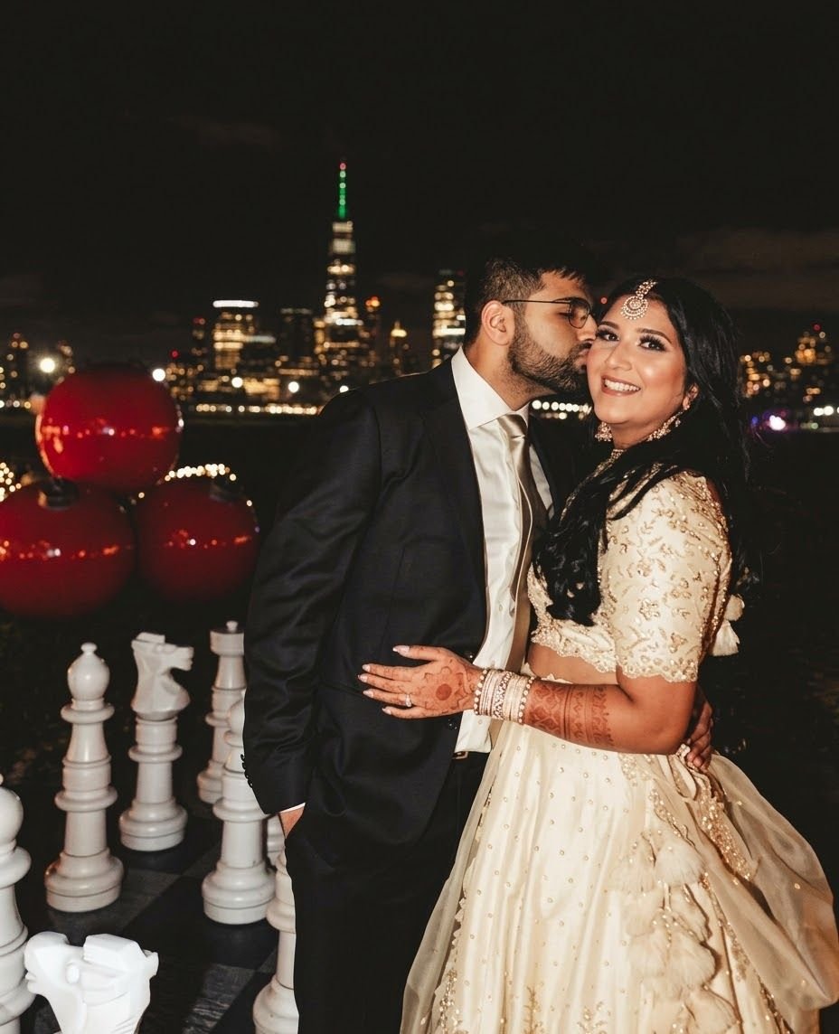 peterparkecsem's tweet photo. 🇧🇩 Muslima Shumaila Ahmed☪️married 🇮🇳 Hindu Eshan Kanetkar🕉.

#bhagwalovetrap 
#savemuslimgirls https://t.co/s9ej4pws7J
