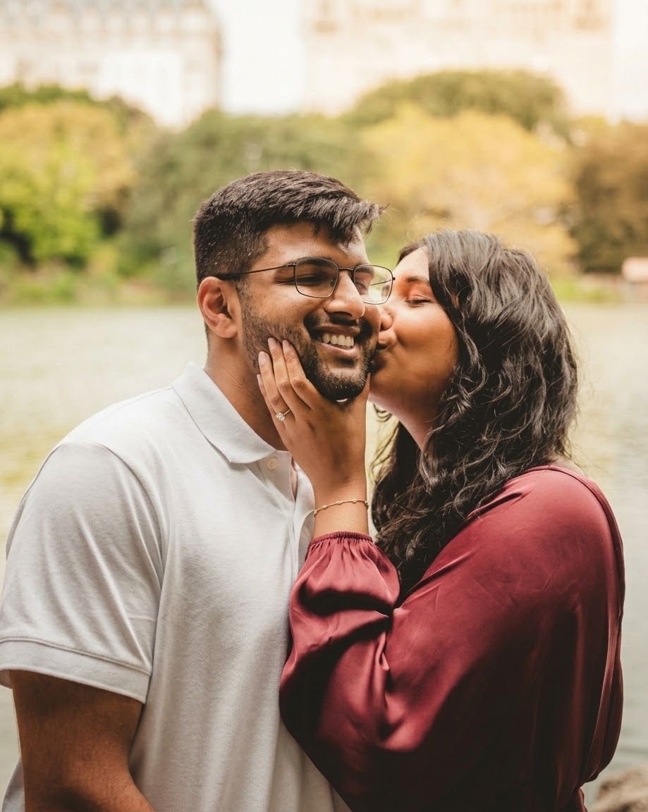 peterparkecsem's tweet photo. 🇧🇩 Muslima Shumaila Ahmed☪️married 🇮🇳 Hindu Eshan Kanetkar🕉.

#bhagwalovetrap 
#savemuslimgirls https://t.co/s9ej4pws7J